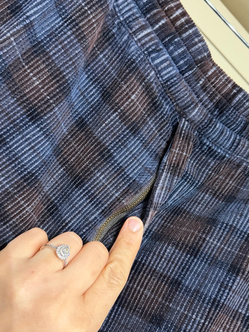 Carhartt WIP Plaid CorduroyFlint Pant - Picture 6 of 14